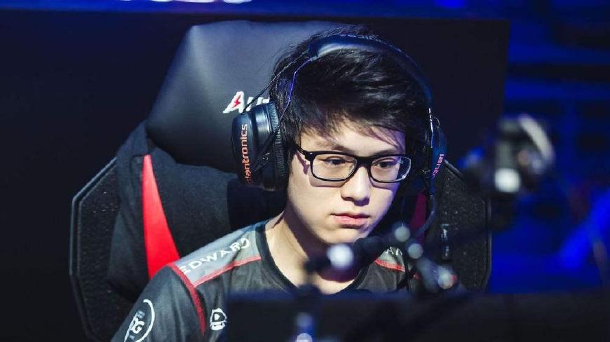 他们虽然在 他们虽然在