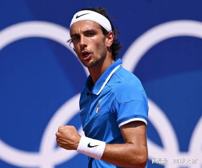 杯的激烈竞 杯的激烈竞