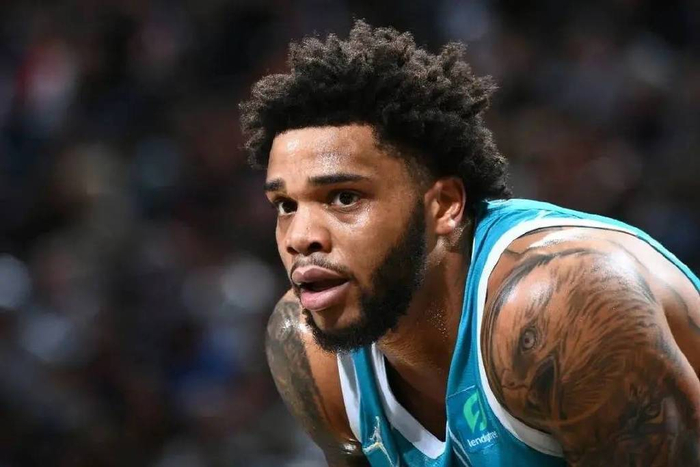 2年1亿美金！火箭最强四巨头豪阵出炉，这让其他队怎么打